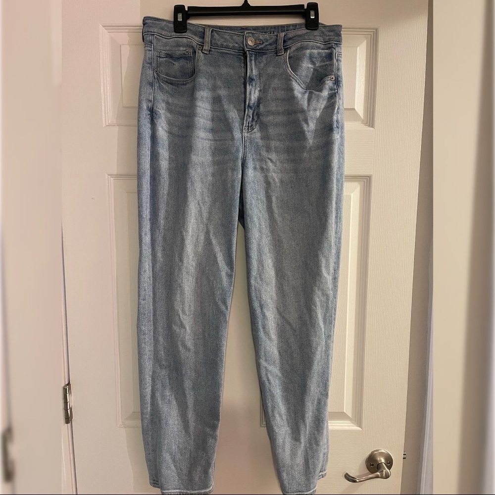 AE Straight Fit Jeans